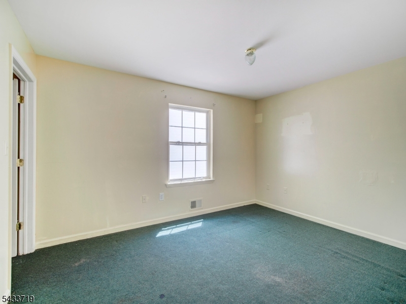 92 E Bigelow St Property Photo 13