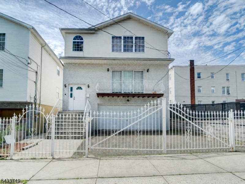92 E Bigelow St Property Photo 17