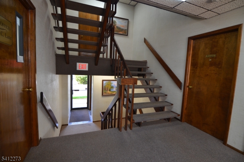 48 Woodport Rd Property Photo 8