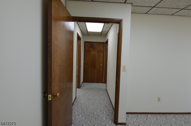 48 Woodport Rd Property Photo 15