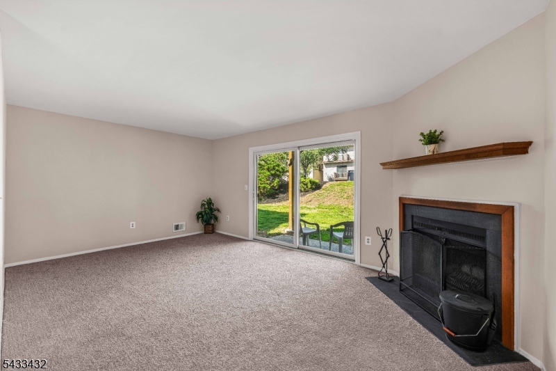 313 Spruce Hills Dr 313 Property Photo 14