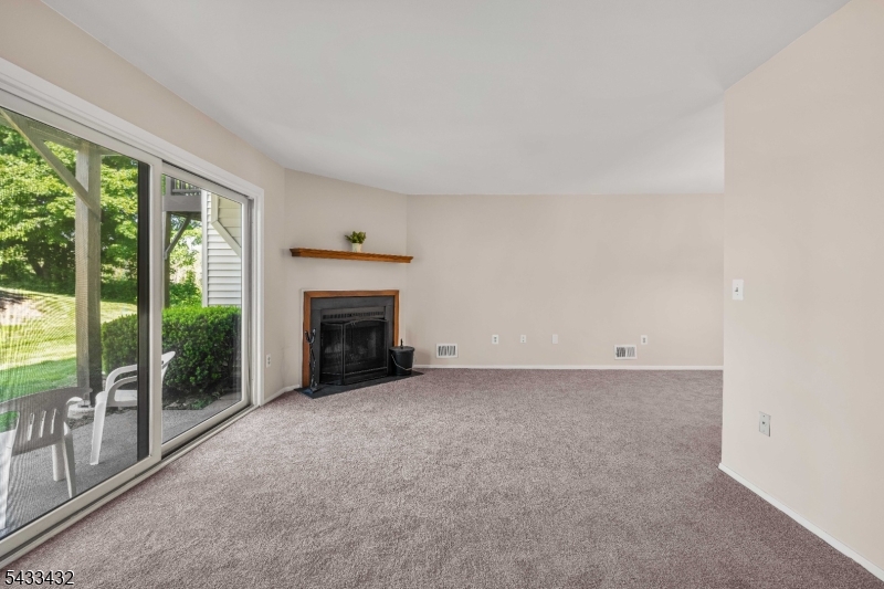 313 Spruce Hills Dr 313 Property Photo 16