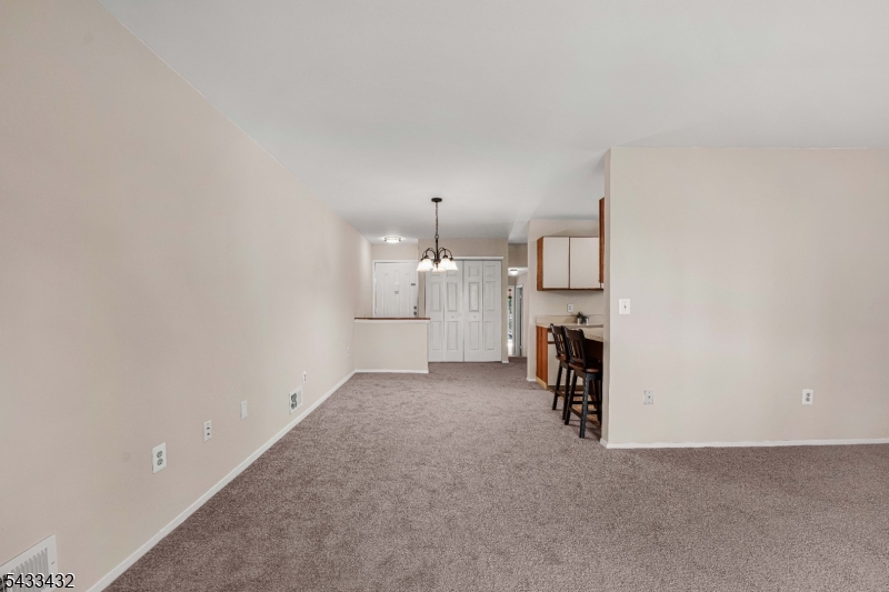 313 Spruce Hills Dr 313 Property Photo 17