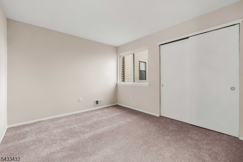 313 Spruce Hills Dr 313 Property Photo 25