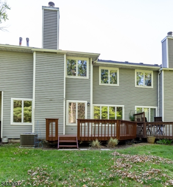 22 Flynn Pl Property Photo 30