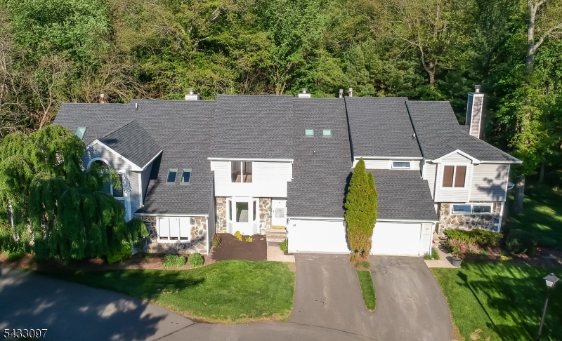 22 Flynn Pl Property Photo 35