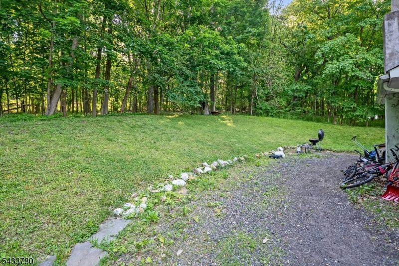 1561 Sussex Tpke Property Photo 5
