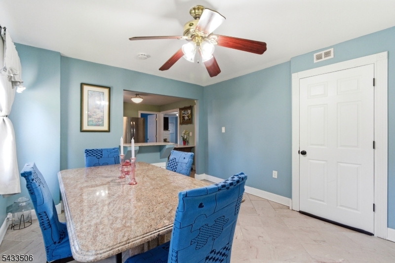 32 Valley View Dr Property Photo 9