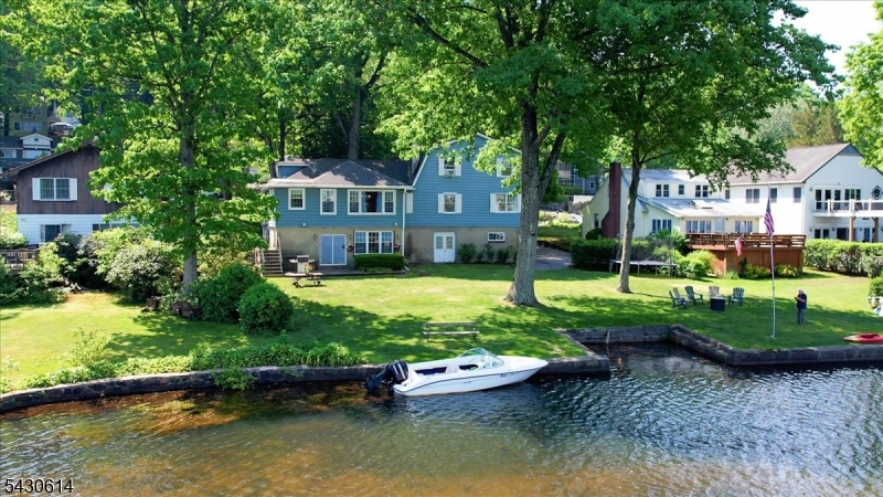 63 E Shore Rd Property Photo 3