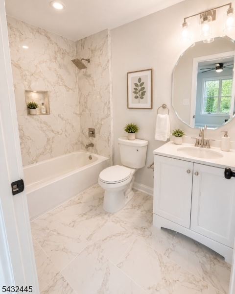 34 Mews Ln Property Photo 3