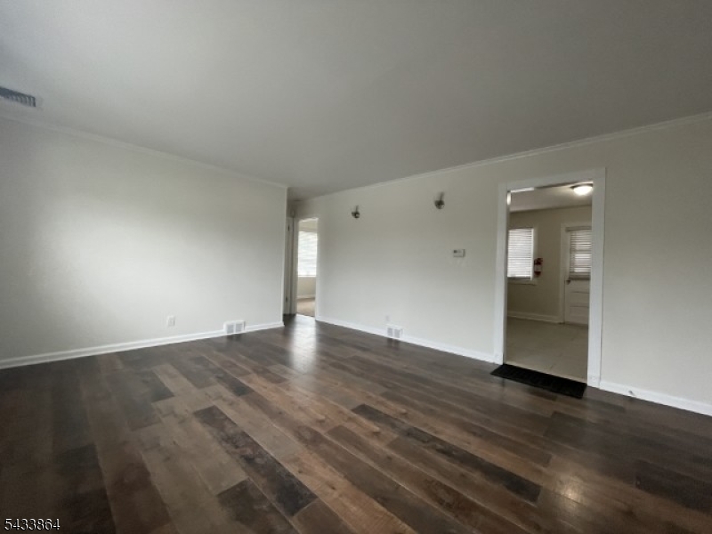 1584 Walker Ave Property Photo 2