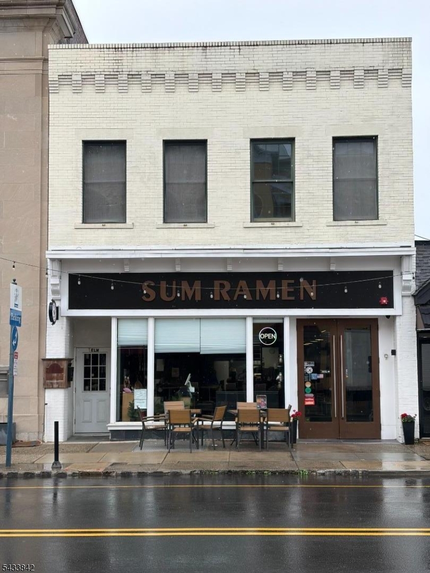 9 Elm St Property Photo 1