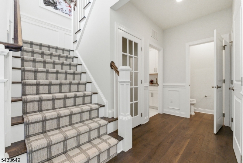 8 Van Cleef Dr Property Photo 8