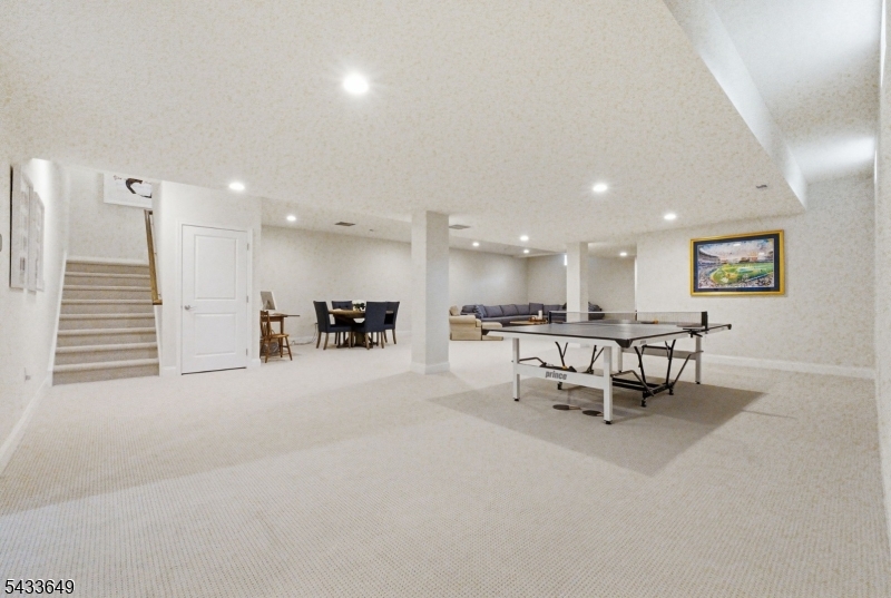 8 Van Cleef Dr Property Photo 33