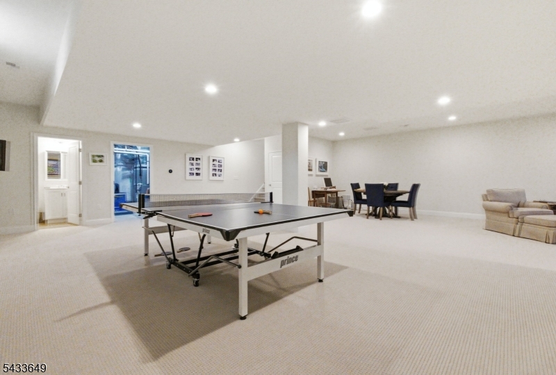 8 Van Cleef Dr Property Photo 36