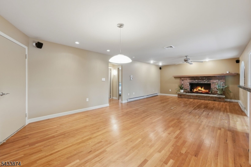 216 E Lake Shore North O103 Property Photo 8