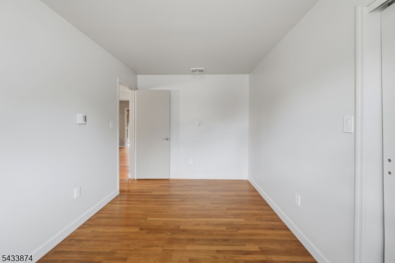 216 E Lake Shore North O103 Property Photo 14