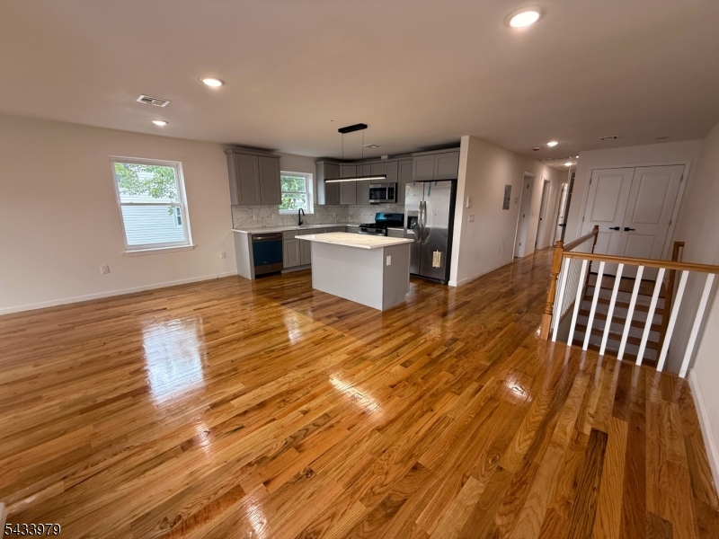 144 Fabyan Pl Property Photo 11