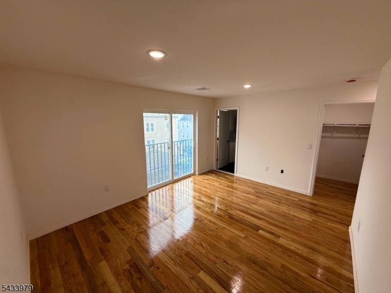 144 Fabyan Pl Property Photo 16