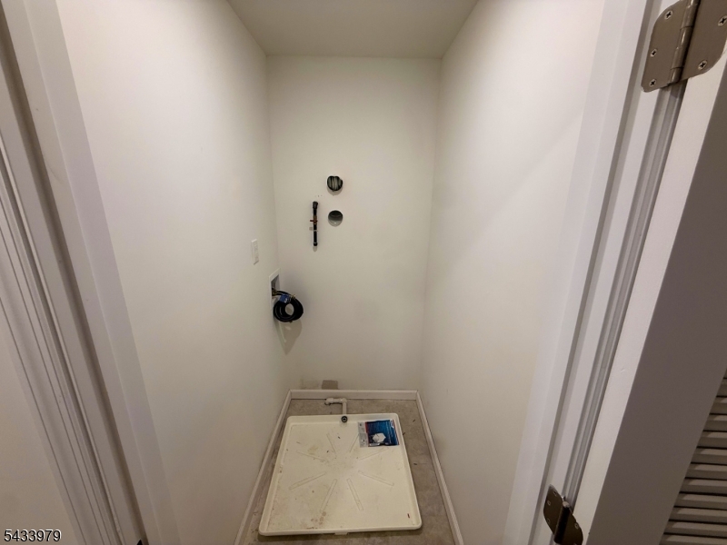 144 Fabyan Pl Property Photo 19