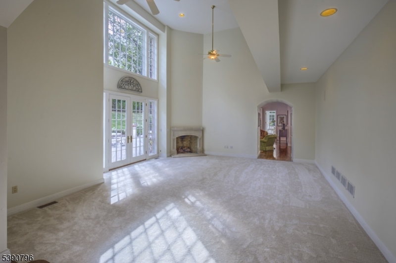 6 Wright Ln Property Photo 11