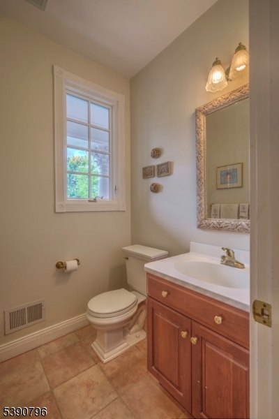 6 Wright Ln Property Photo 15