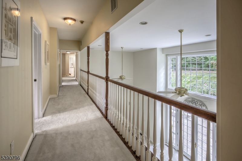 6 Wright Ln Property Photo 23
