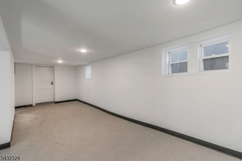 524 Lehigh St Property Photo 20