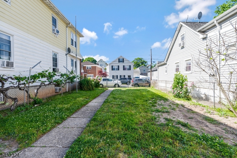 524 Lehigh St Property Photo 28