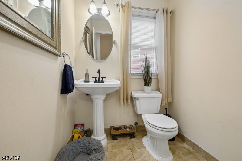 268 Bell Ave Property Photo 32