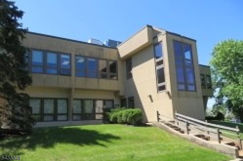 674 Route202206 Property Photo 1