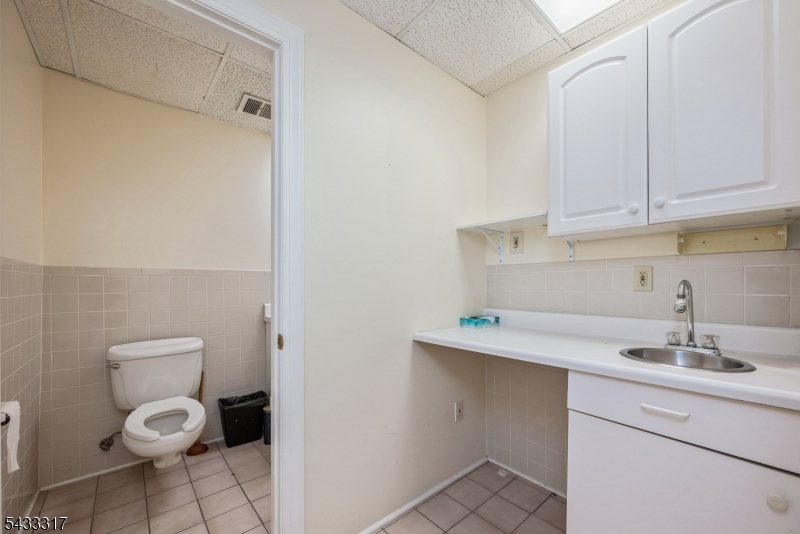 674 Route202206 Property Photo 13
