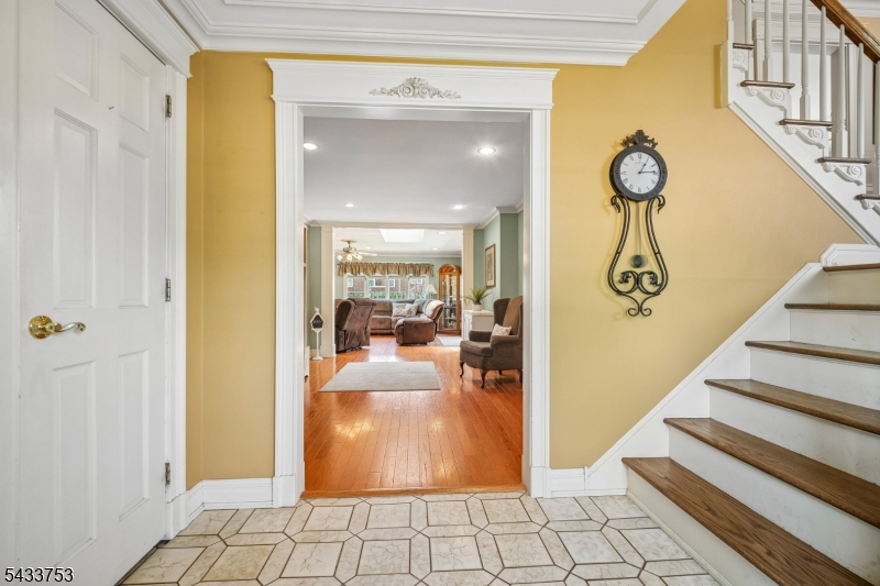 53 Orchard St Property Photo 5