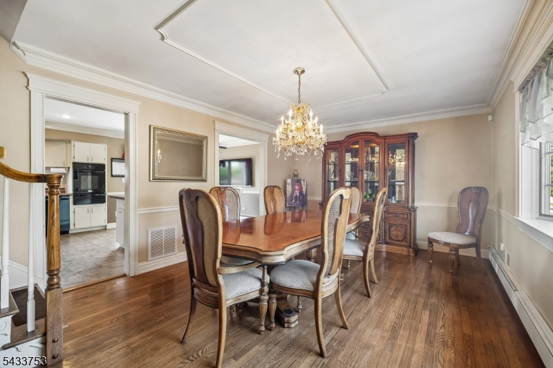53 Orchard St Property Photo 12