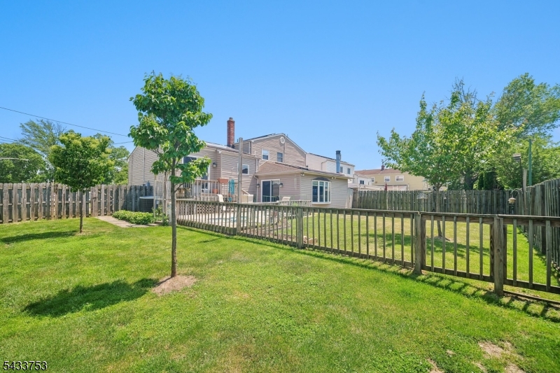 53 Orchard St Property Photo 31