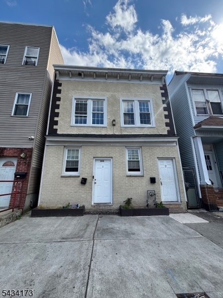 233 Rhode Island Ave Property Photo 1