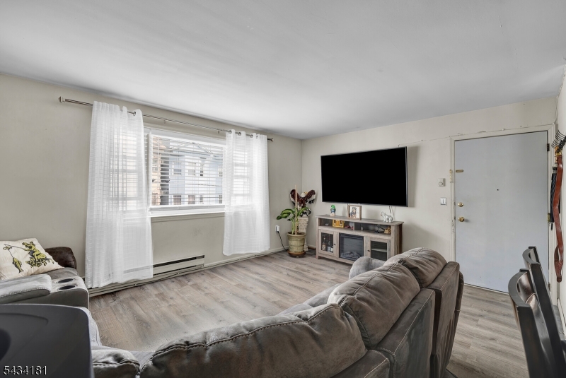 103 Houston St Property Photo 12