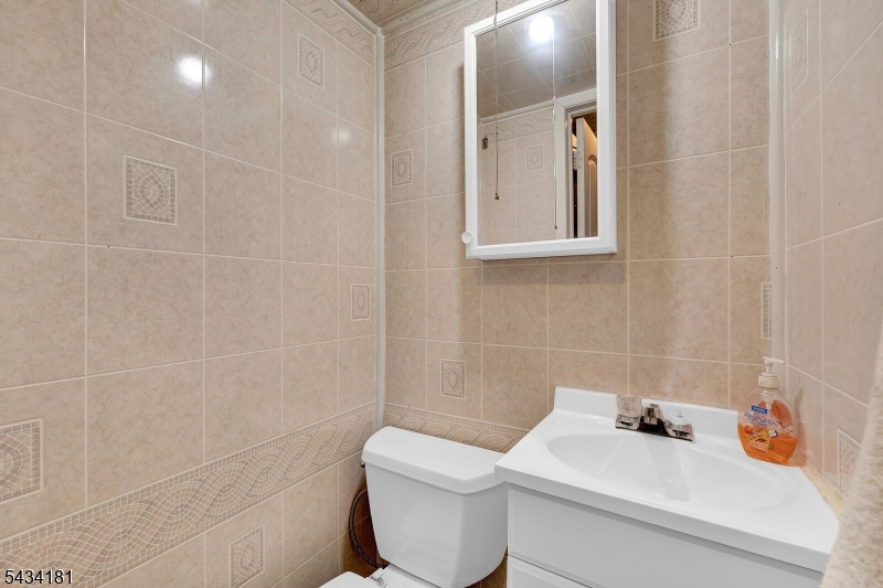 103 Houston St Property Photo 28