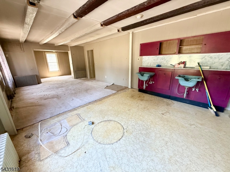 172 Sparta Ave Property Photo 13