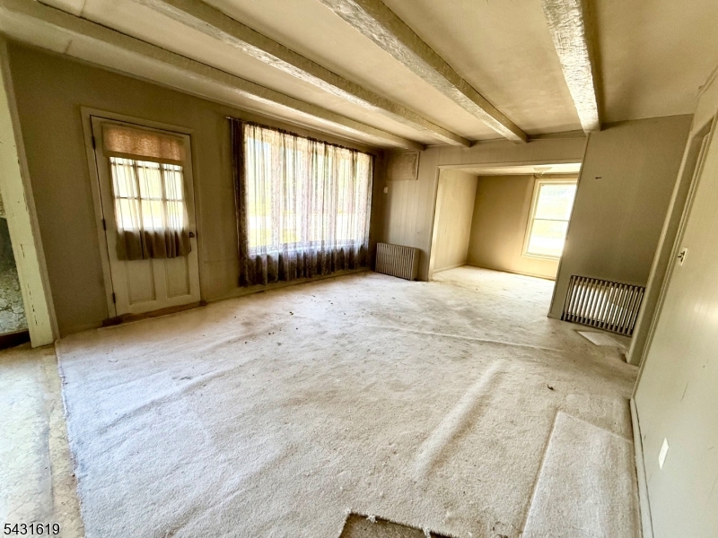 172 Sparta Ave Property Photo 14
