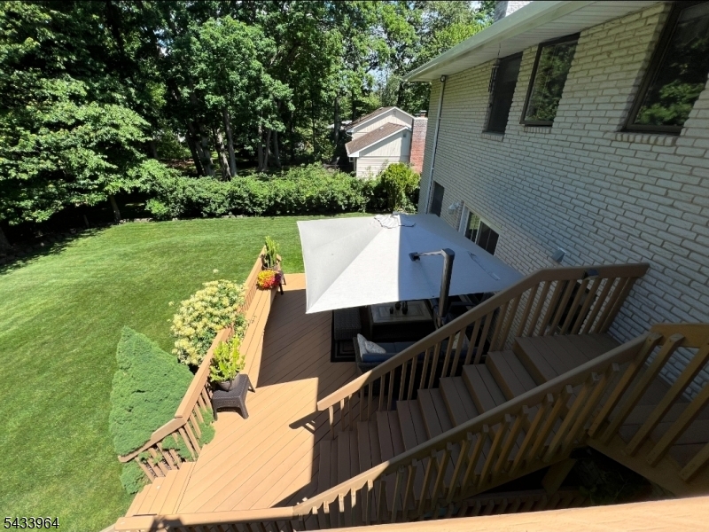 39 Douglas Dr Property Photo 32