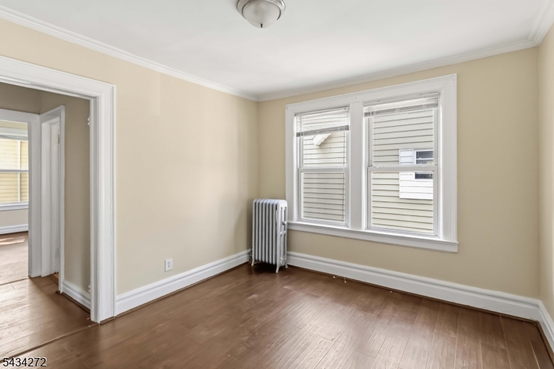 102 Lincoln St Property Photo 7