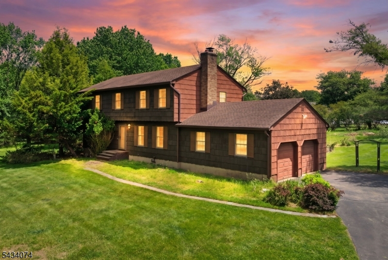 42 Higginsville Rd Property Photo 1