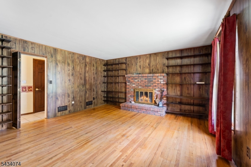 42 Higginsville Rd Property Photo 8