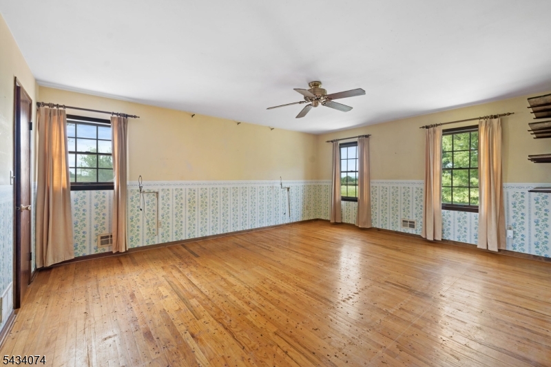 42 Higginsville Rd Property Photo 23
