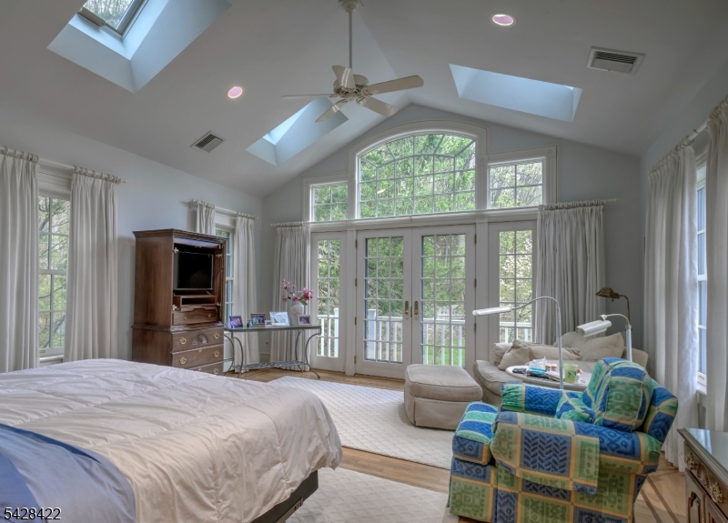 270 Mendham Rd Property Photo 17