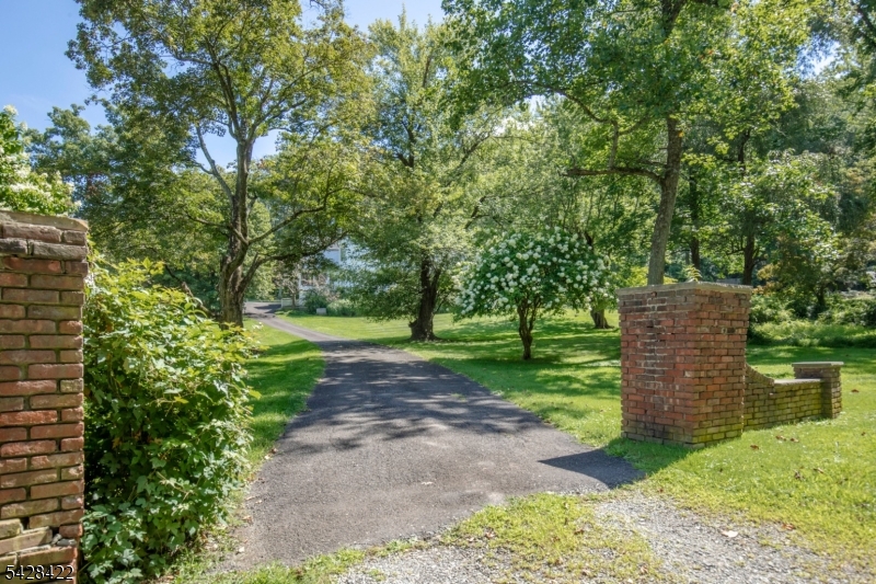 270 Mendham Rd Property Photo 28