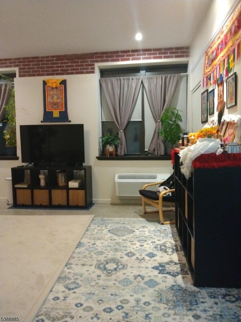111 Mulberry St 6j Property Photo 8
