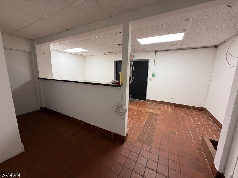 266 Clove Rd Property Photo 6