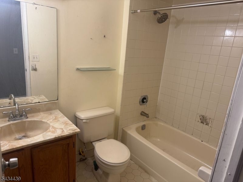 1087 Oakcroft Ln Property Photo 12